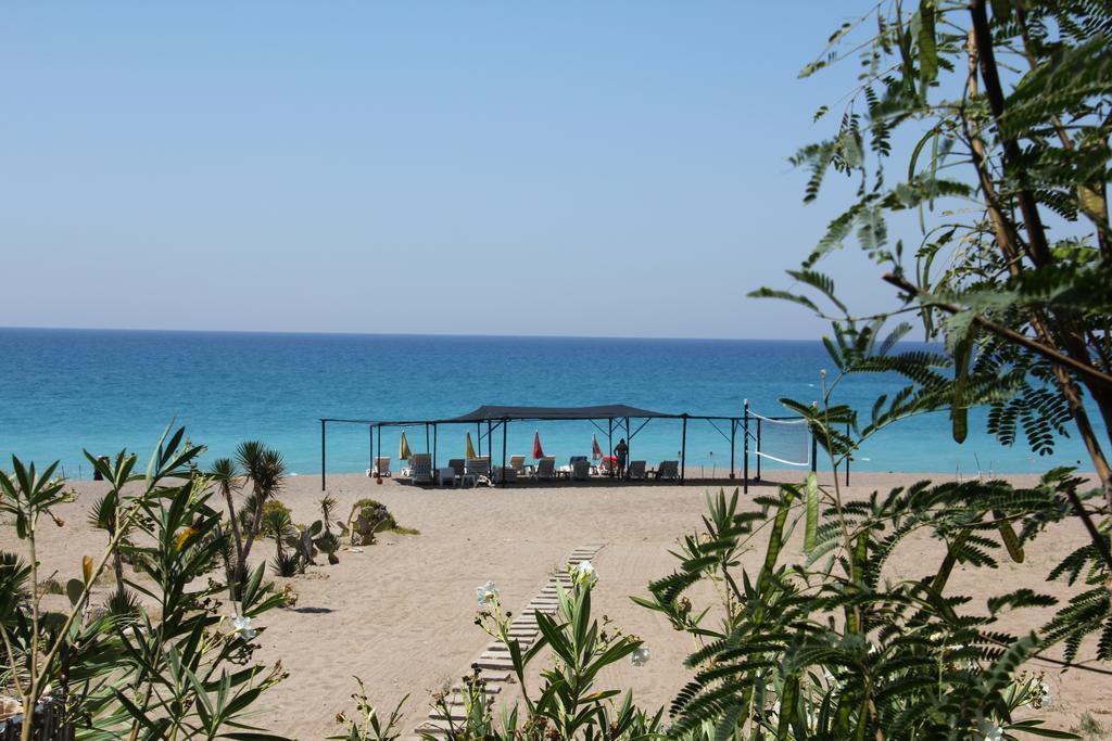 As Queen Beach Hotel Kızılot Екстериор снимка